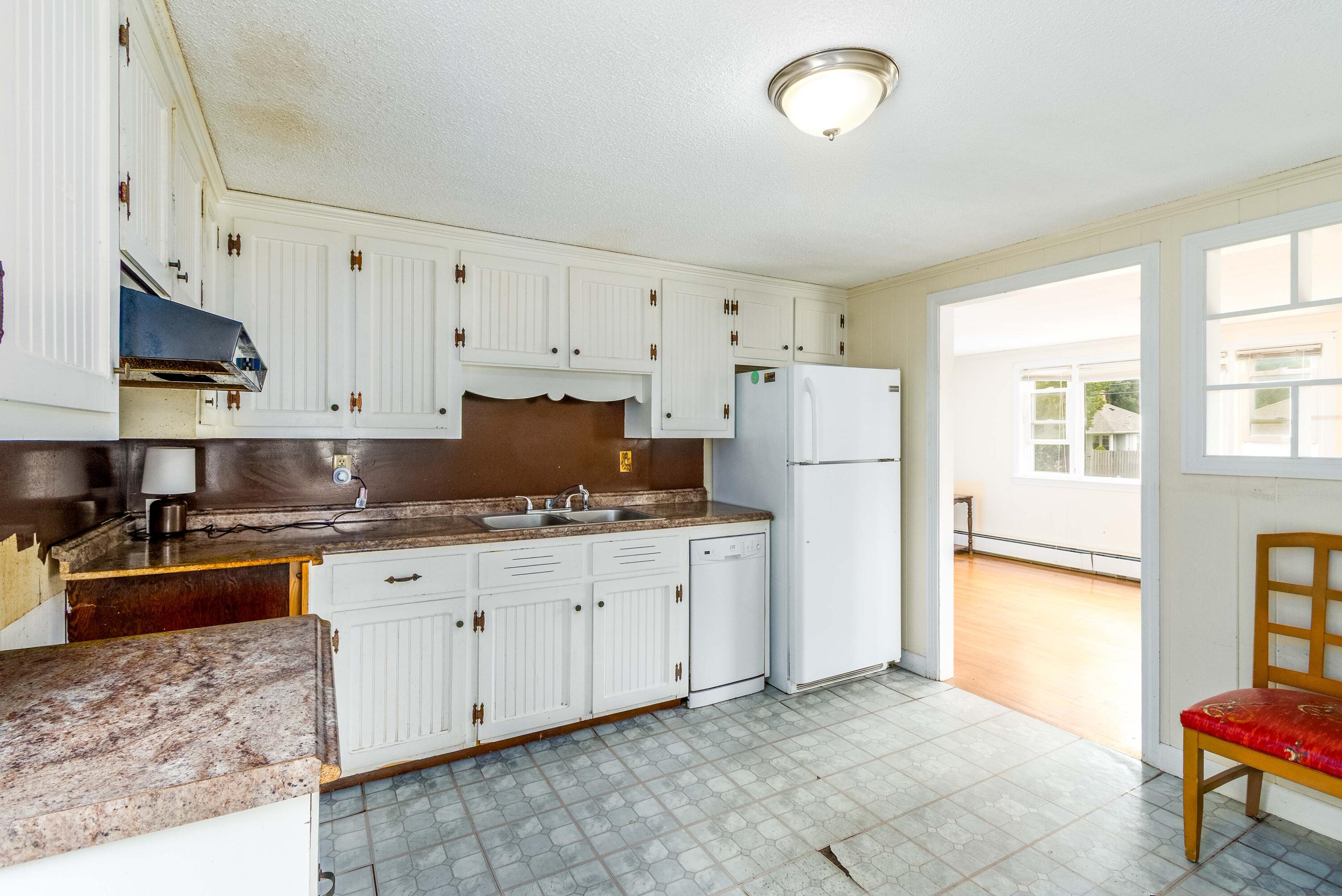 178 Sandwich Road MA 02536