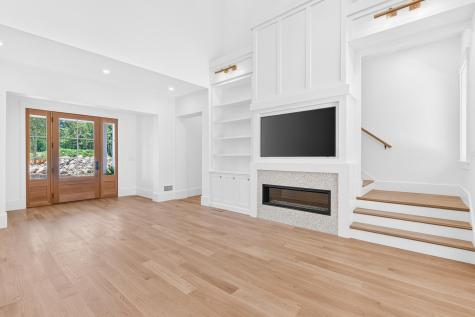 1 Mcsweeney Lane Falmouth MA 02540