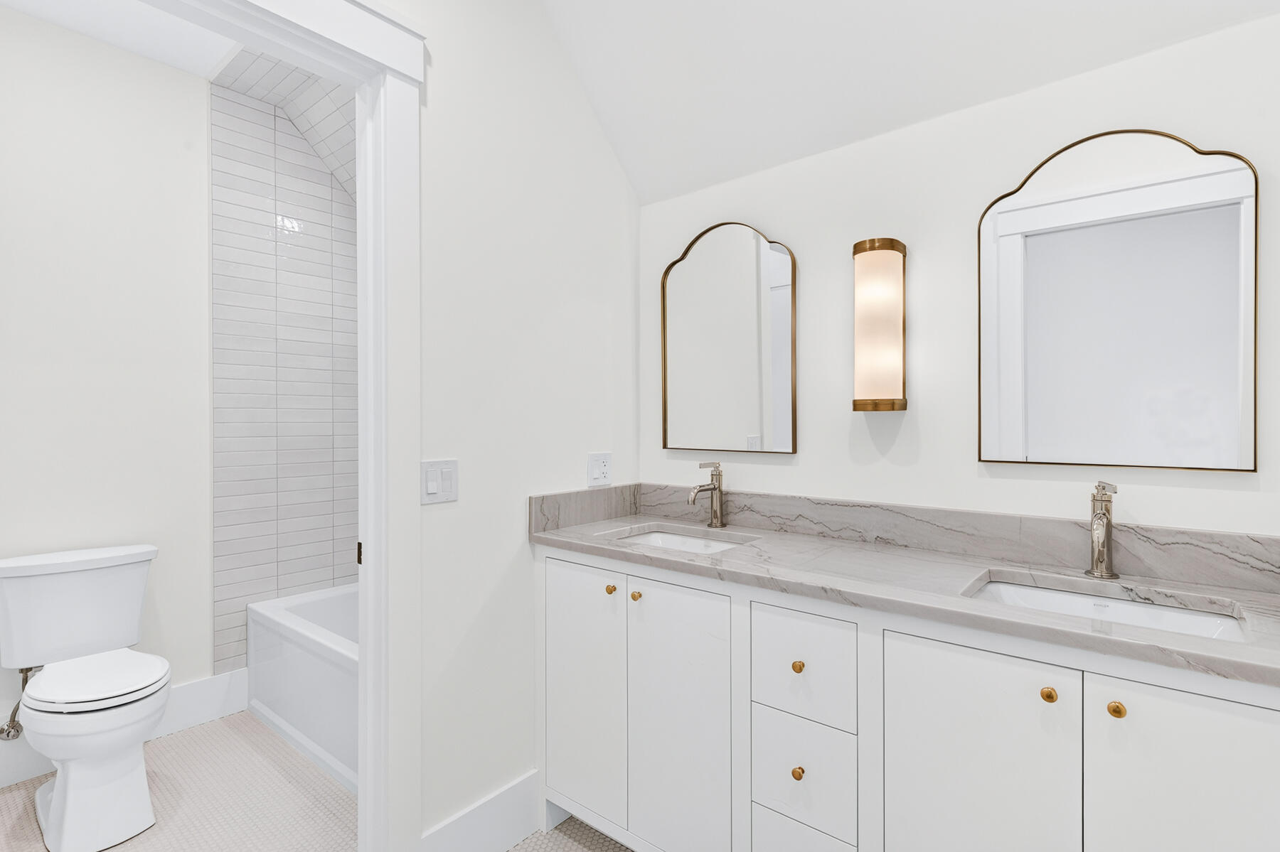 1 Mcsweeney Lane Falmouth MA 02540