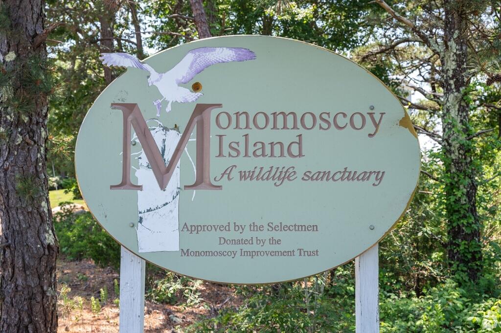 183 Monomoscoy Road Mashpee MA 02649