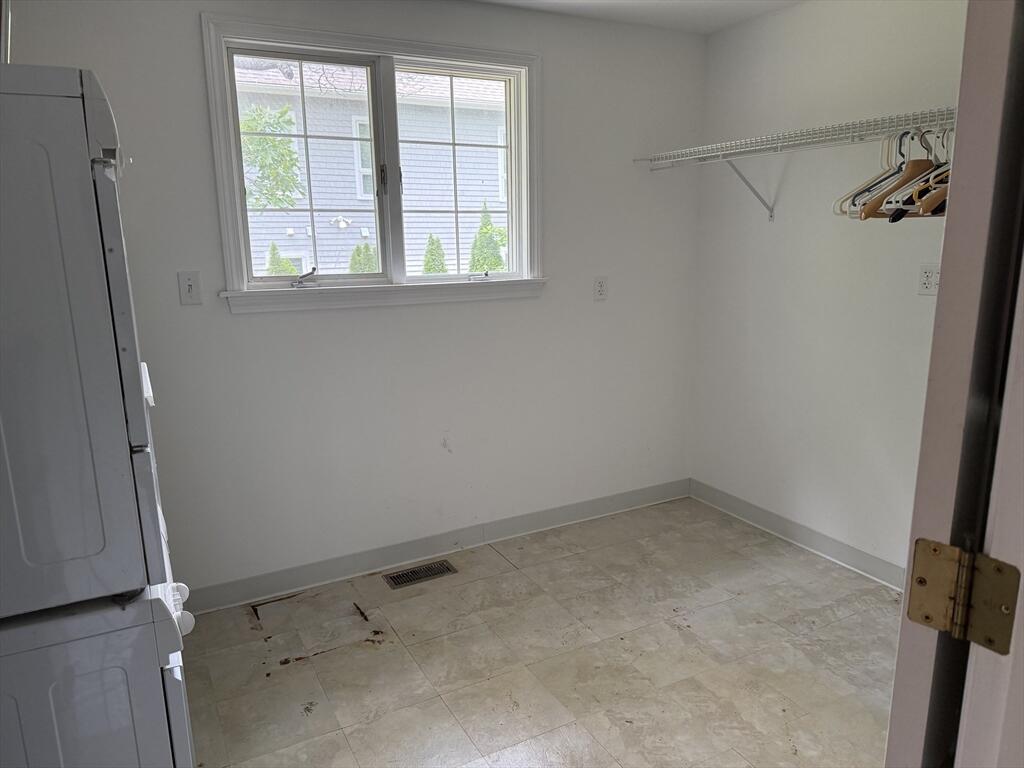 183 Monomoscoy Road Mashpee MA 02649