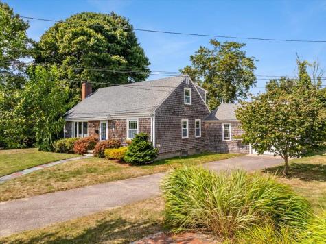 57 Meadow Lane Falmouth MA 02540