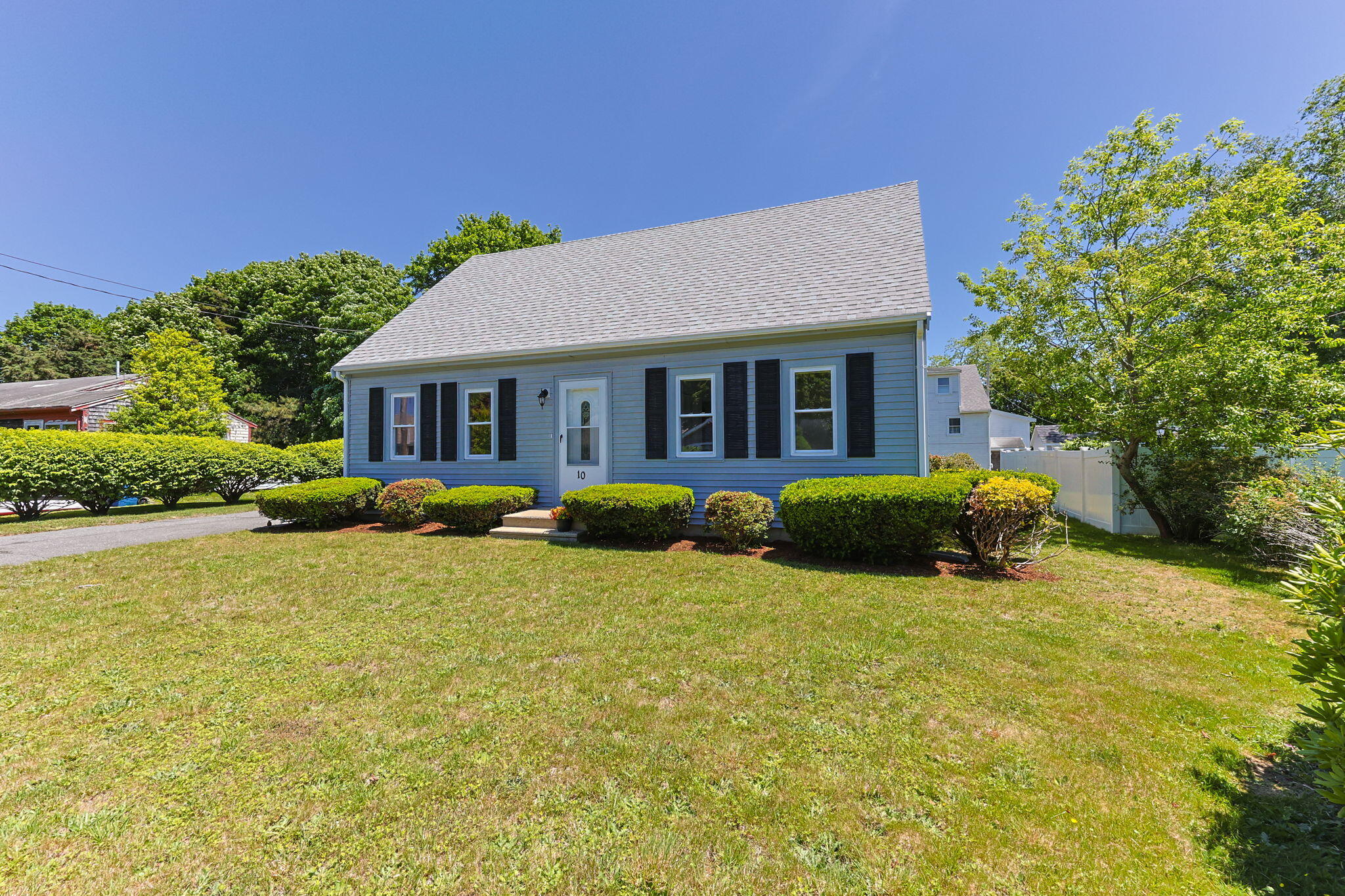 10 Antlers Shore Drive Falmouth MA 02536