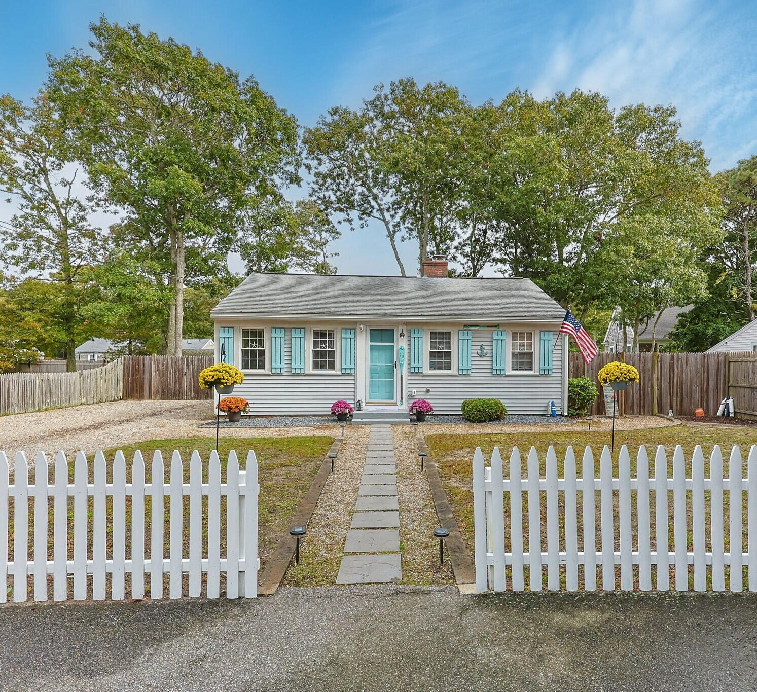 16 Thatcher Road West Yarmouth MA 02673