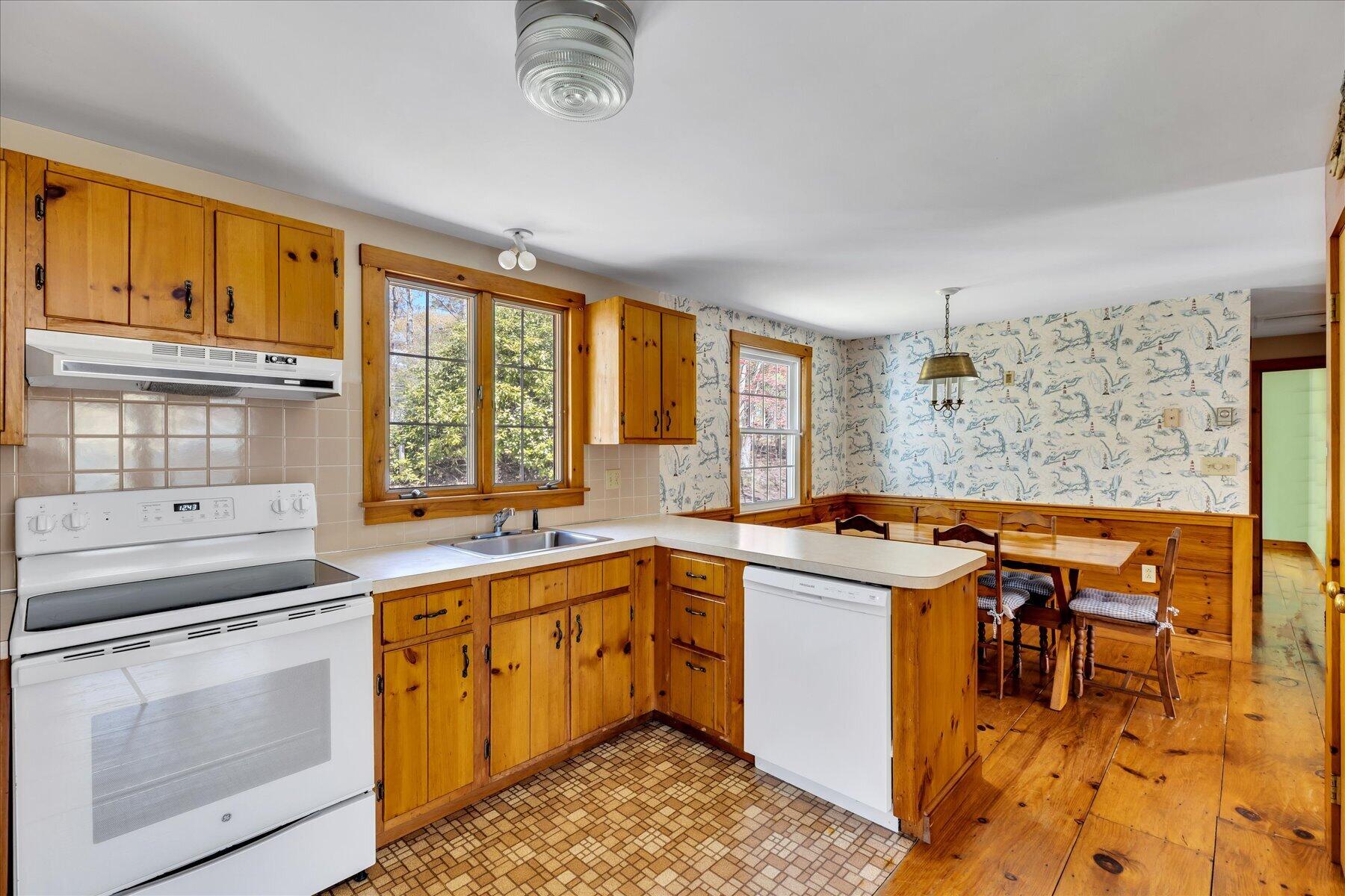 16 Cedar Lane Brewster MA 02631
