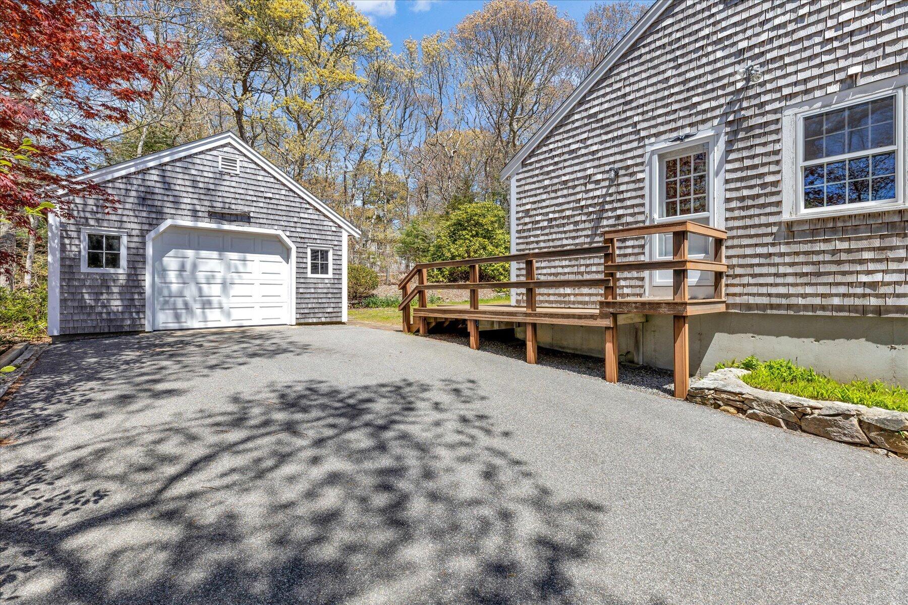 16 Cedar Lane Brewster MA 02631