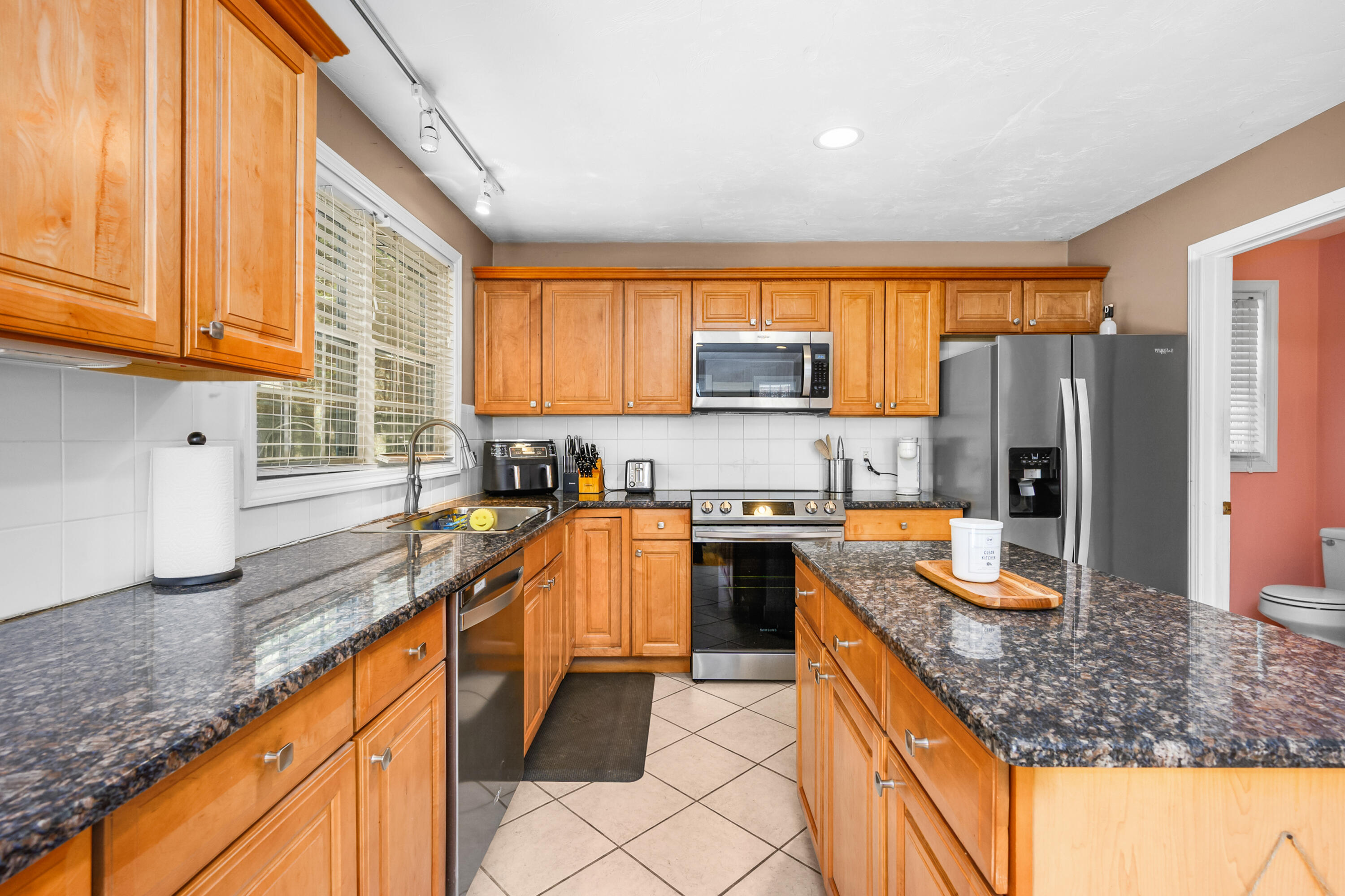 173 Main Street Mashpee MA 02649