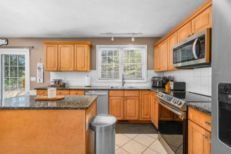 173 Main Street Mashpee MA 02649