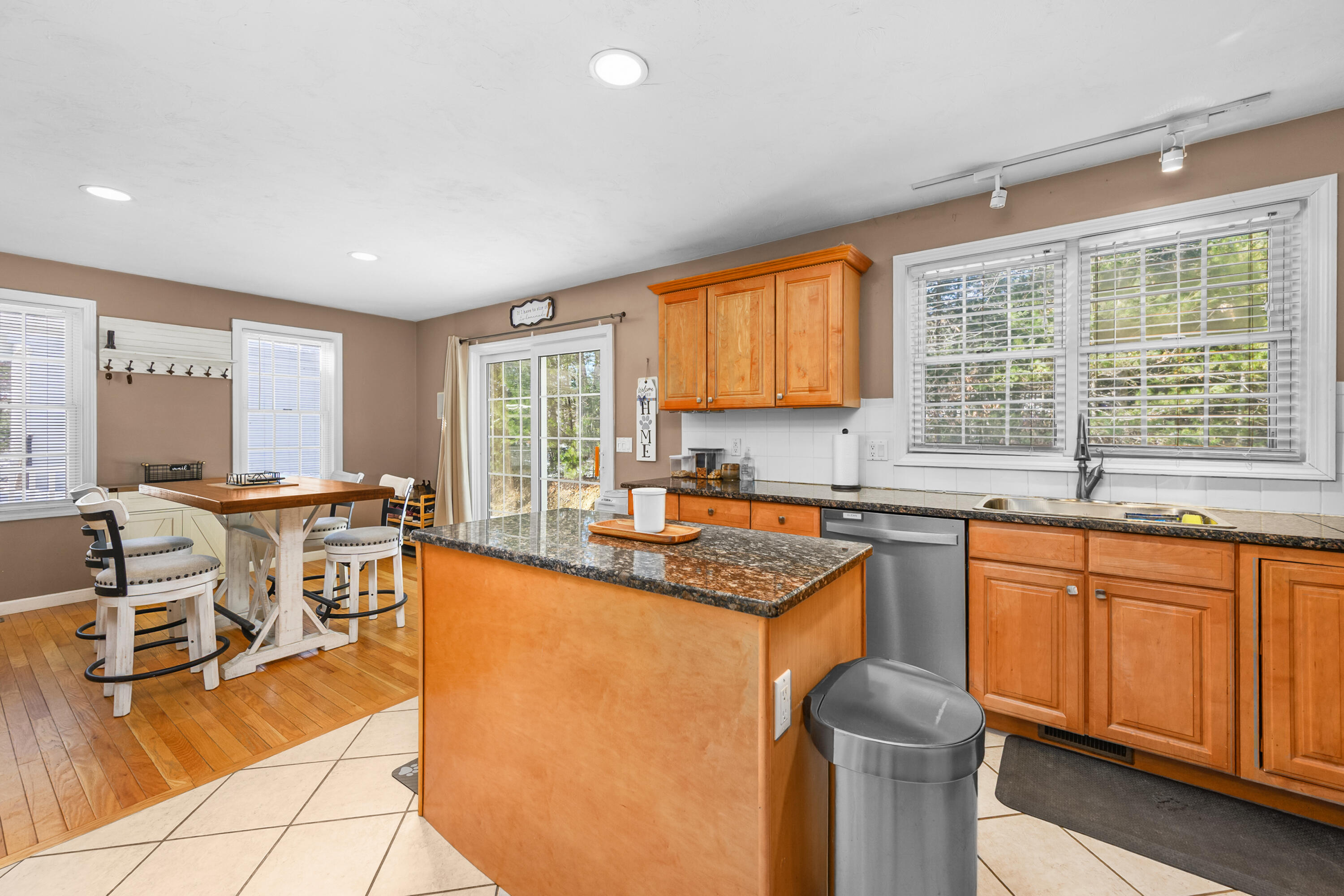 173 Main Street Mashpee MA 02649