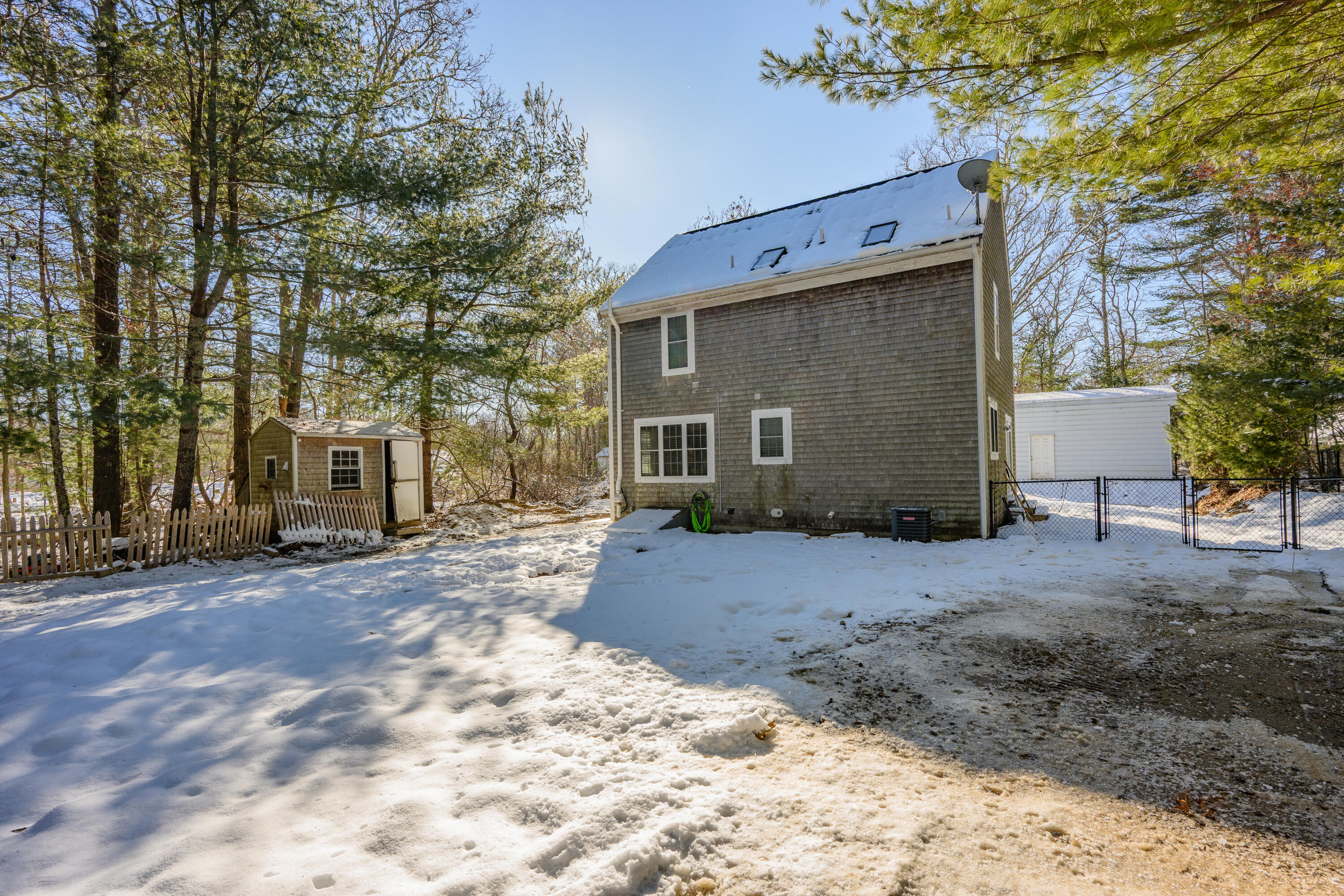 173 Main Street Mashpee MA 02649
