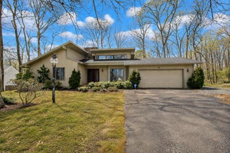 60 Redwood Circle Mashpee MA 02649