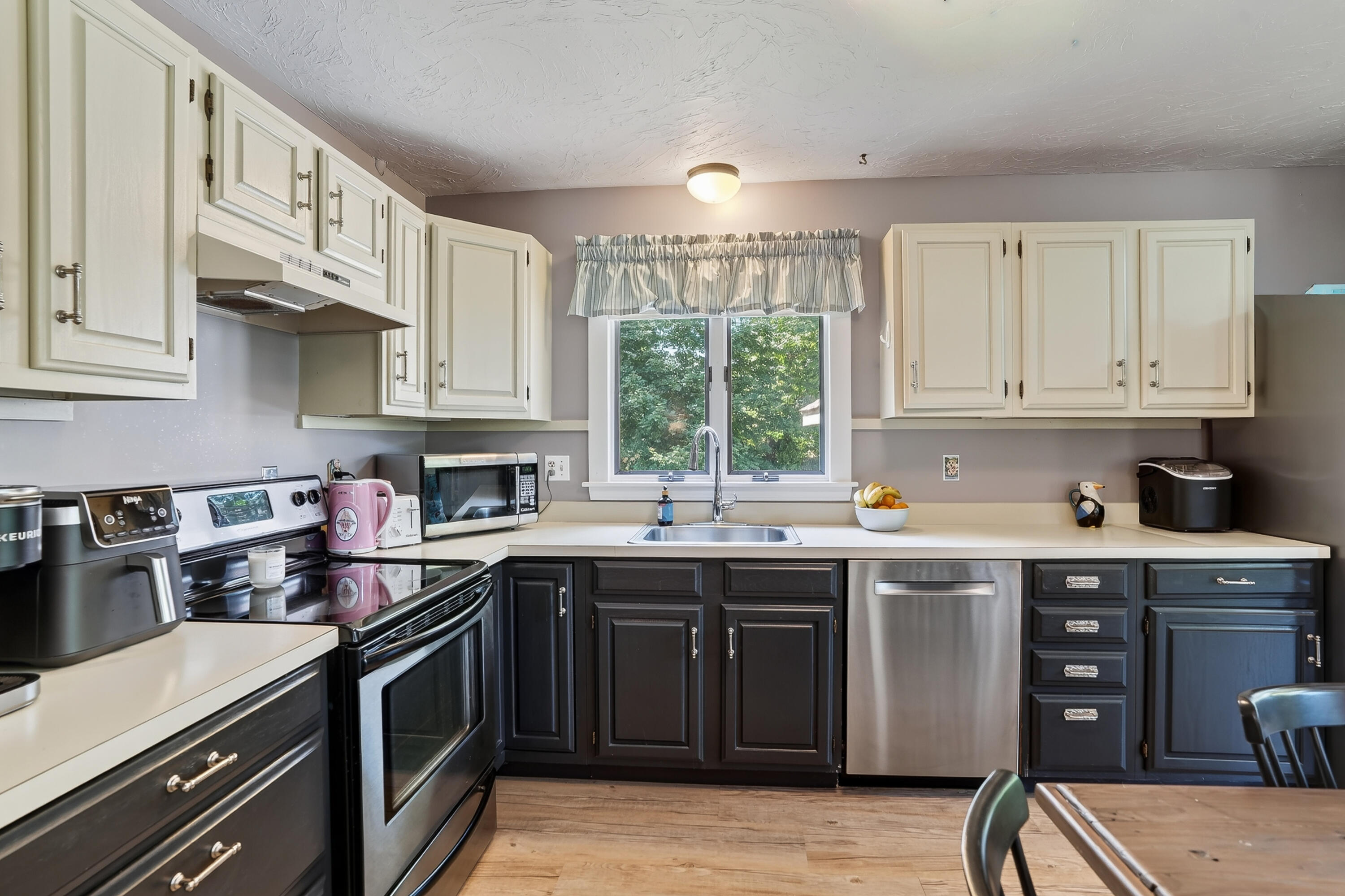 66 Hudson Avenue Oak Bluffs MA 02557