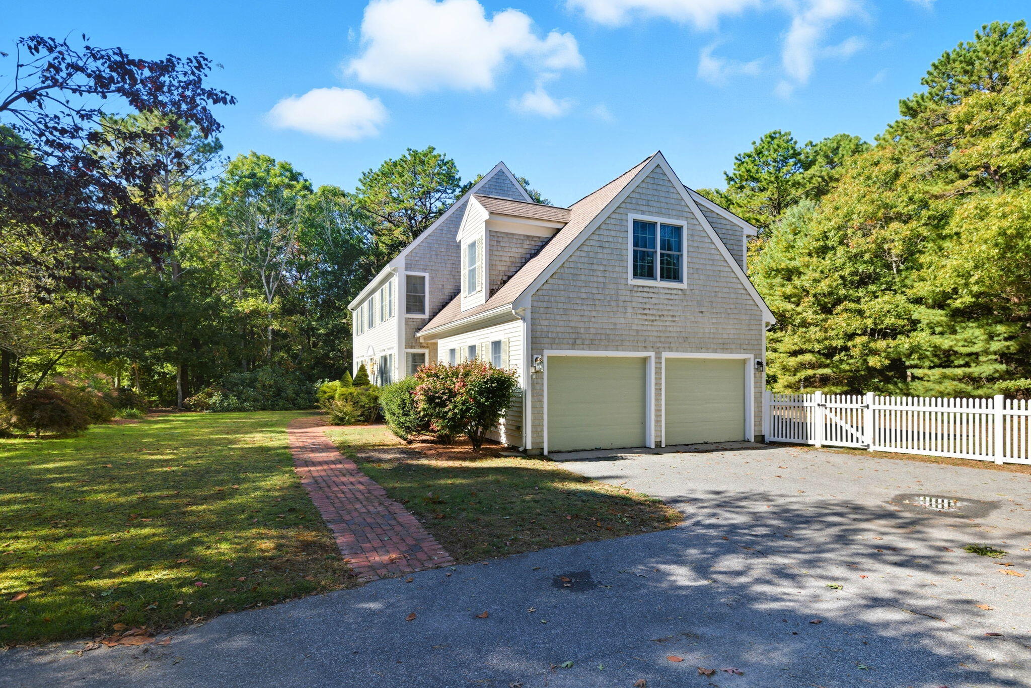 16 Cedar Street Mashpee MA 02649