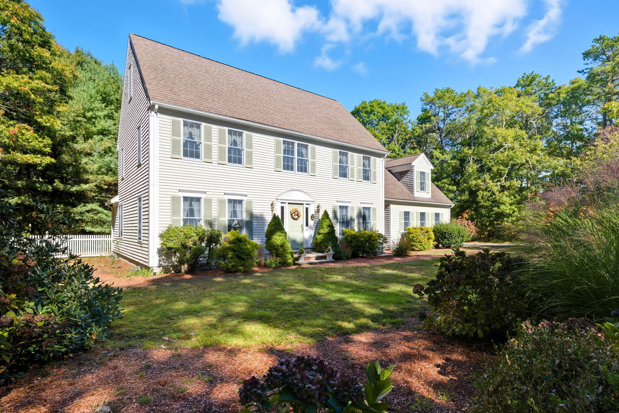 16 Cedar Street Mashpee MA 02649