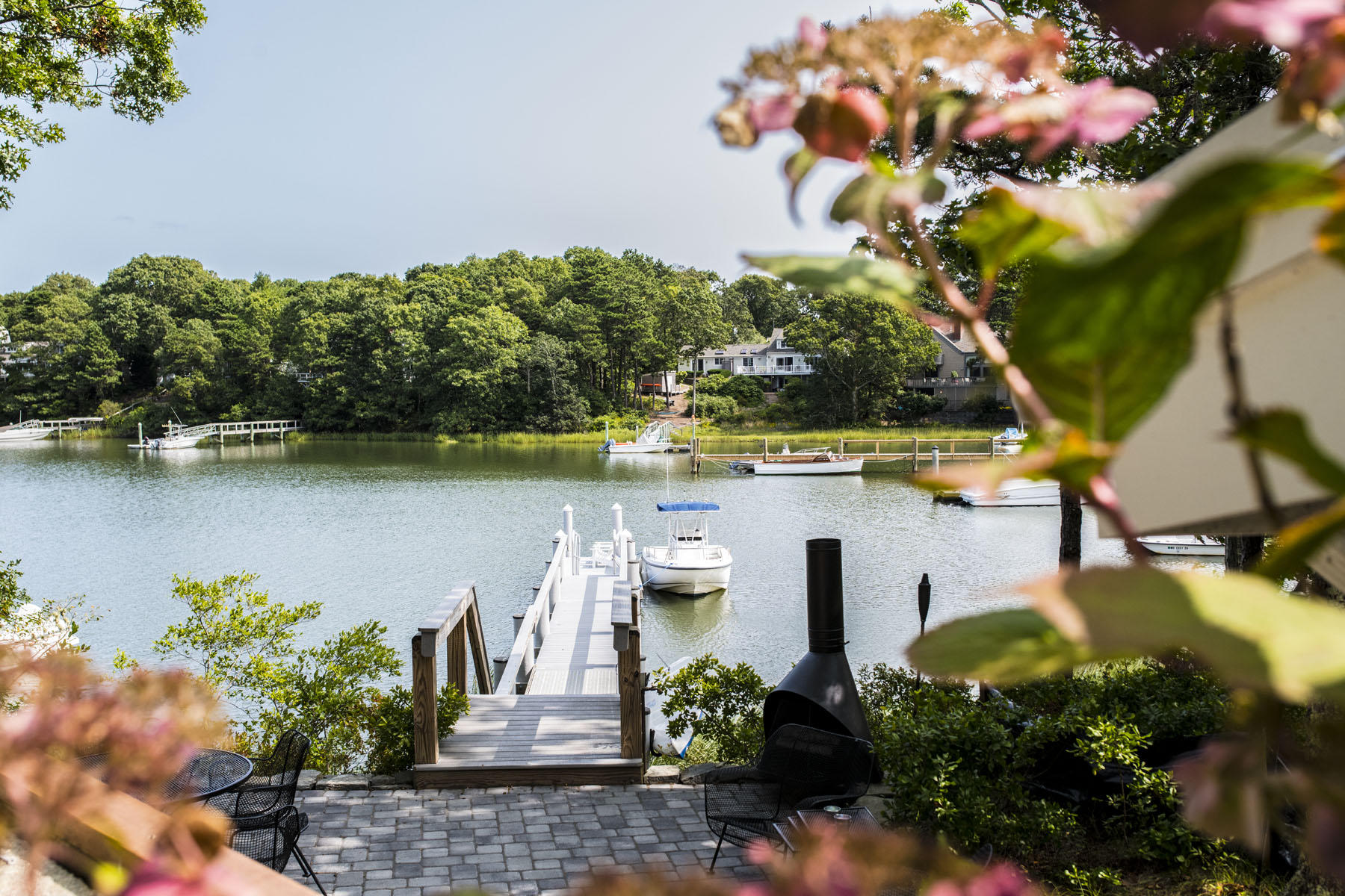 39 Little Neck Lane Mashpee MA 02649