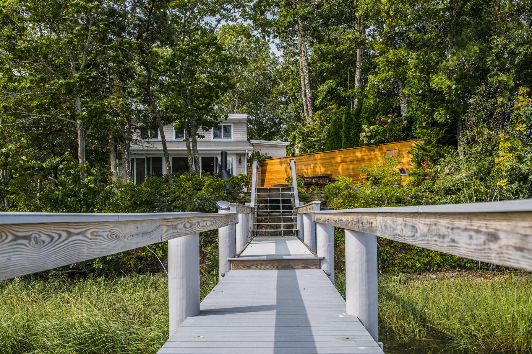 39 Little Neck Lane Mashpee MA 02649