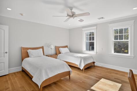 835 Old Post Road Barnstable MA 02635