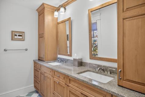 835 Old Post Road Barnstable MA 02635