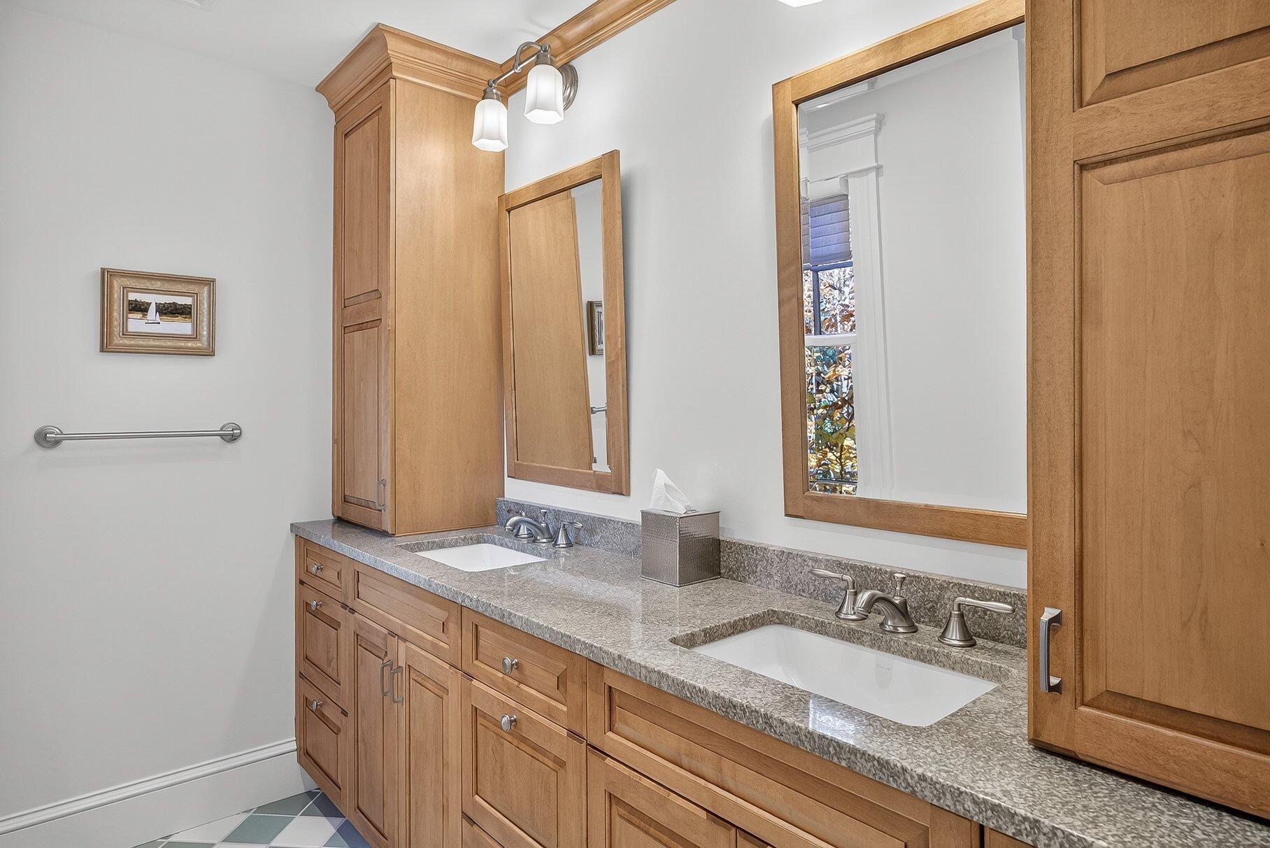 835 Old Post Road Barnstable MA 02635