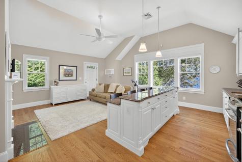 835 Old Post Road Barnstable MA 02635