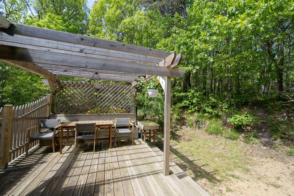 5 Fishermans Road Truro MA 02666