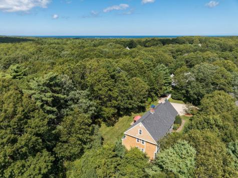 9 Fairfield Drive MA 02537