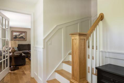9 Fairfield Drive MA 02537