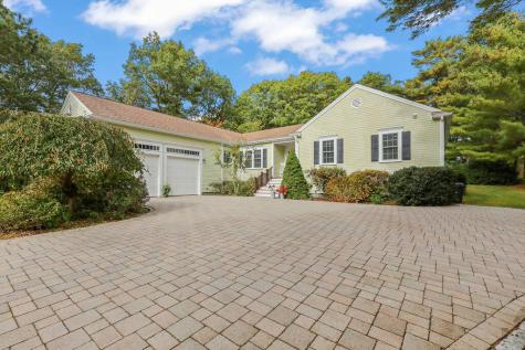 320 Quinaquisset Avenue Mashpee MA 02649