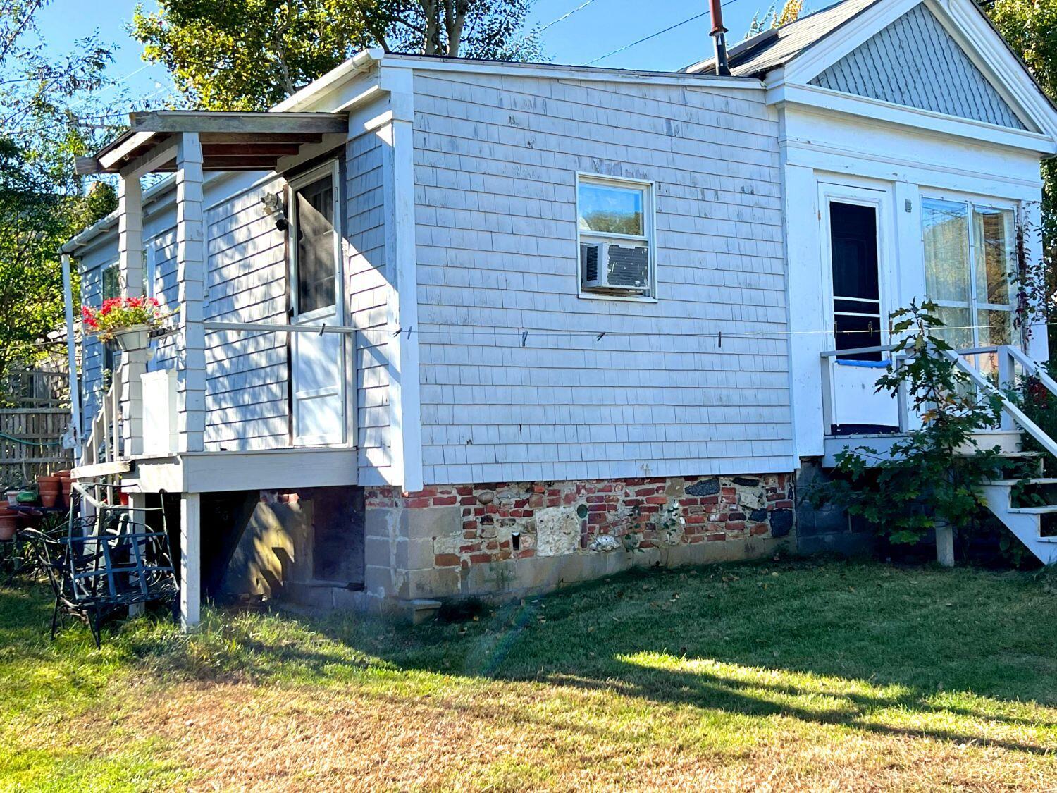 289 Bradford Street Provincetown MA 02657