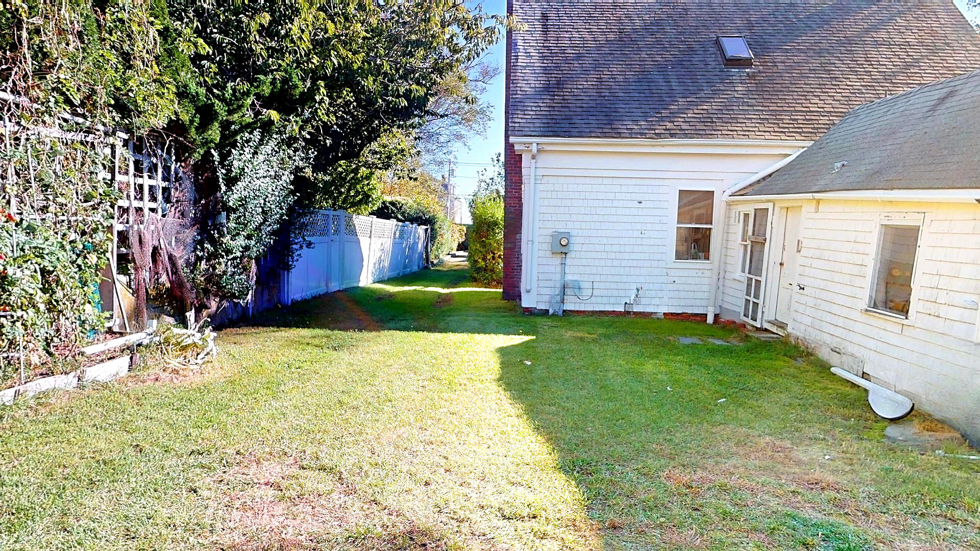 289 Bradford Street Provincetown MA 02657