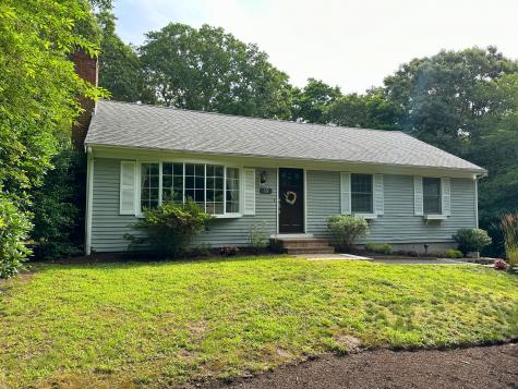15 Surrey Lane Sandwich MA 02563