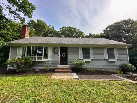 15 Surrey Lane Sandwich MA 02563