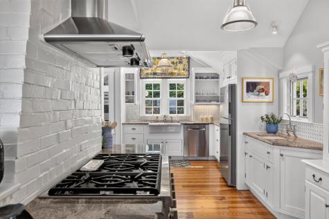 166 Shore Road Chatham MA 02633