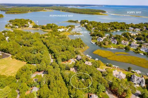 35 Waterway Mashpee MA 02649