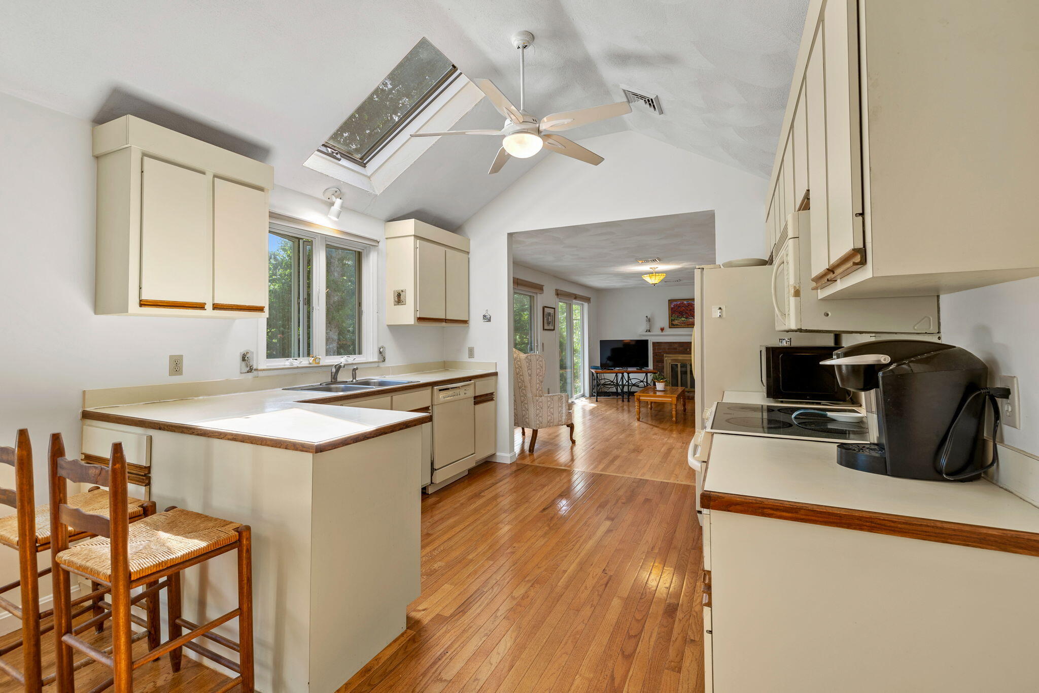 17 Woodcrest Lane Yarmouth MA 02673