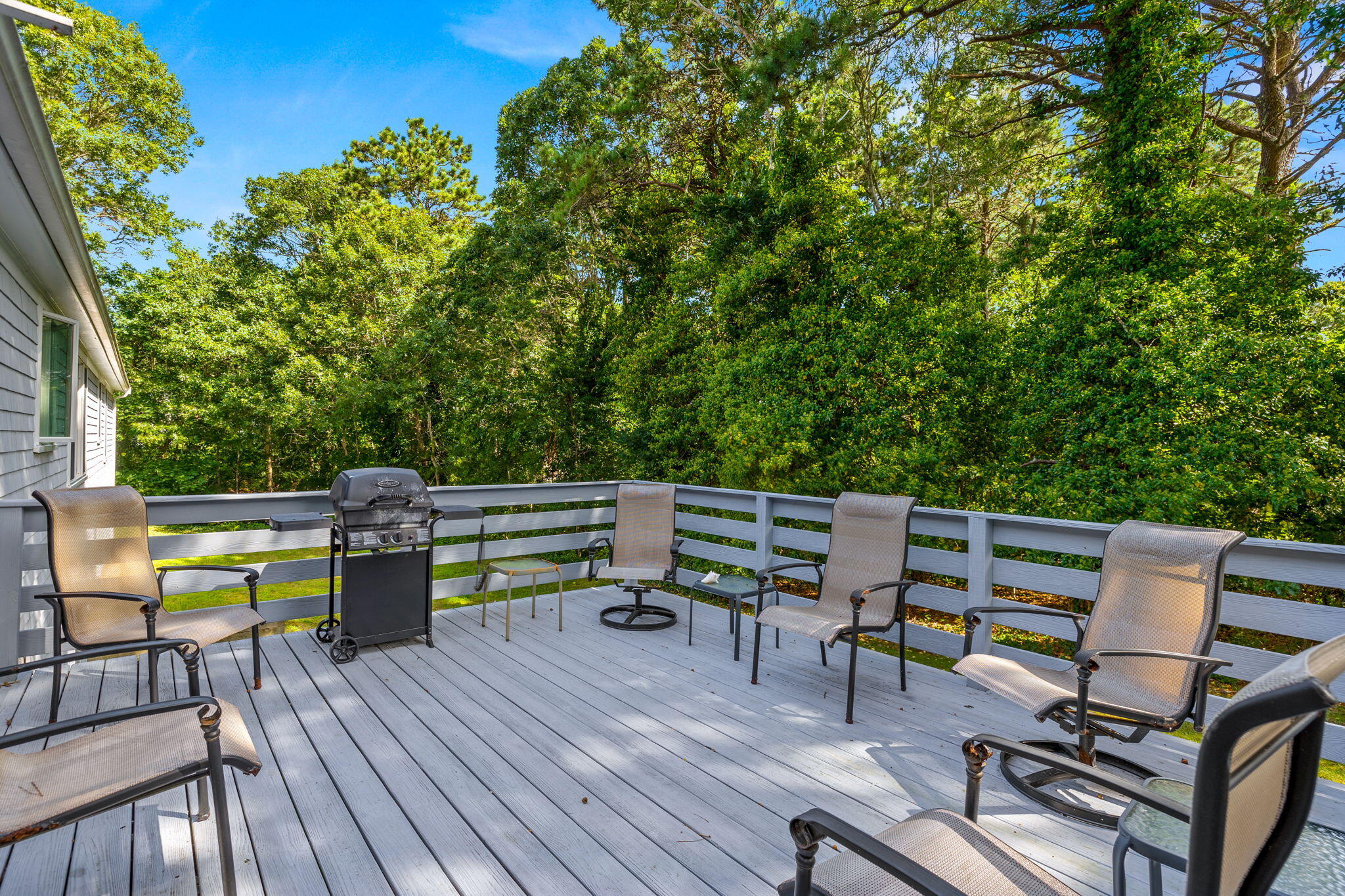 17 Woodcrest Lane Yarmouth MA 02673