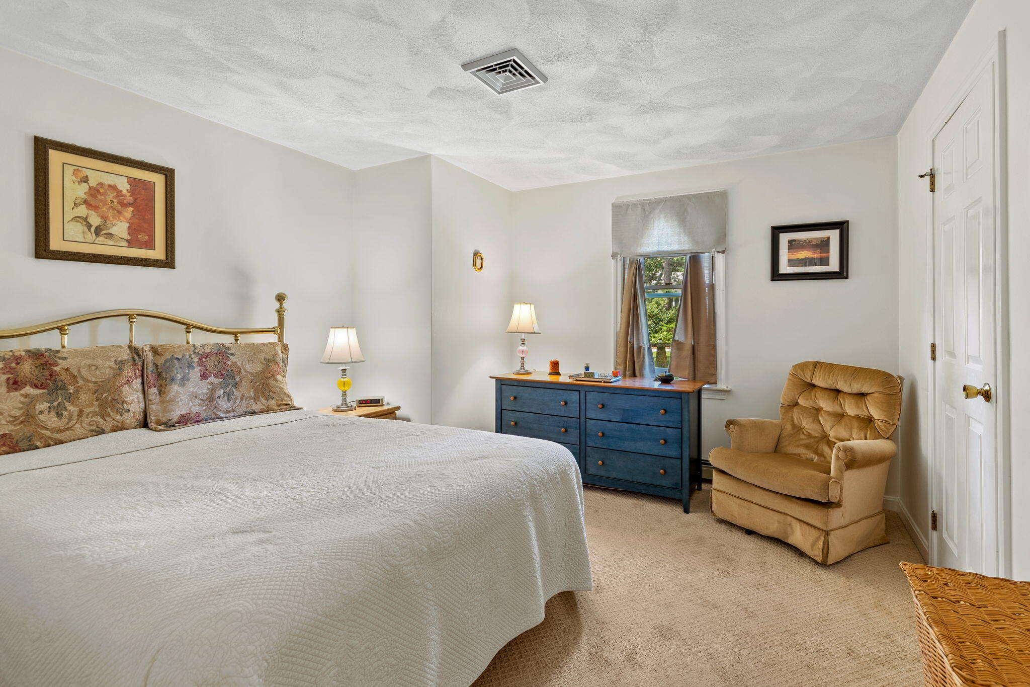 17 Woodcrest Lane Yarmouth MA 02673