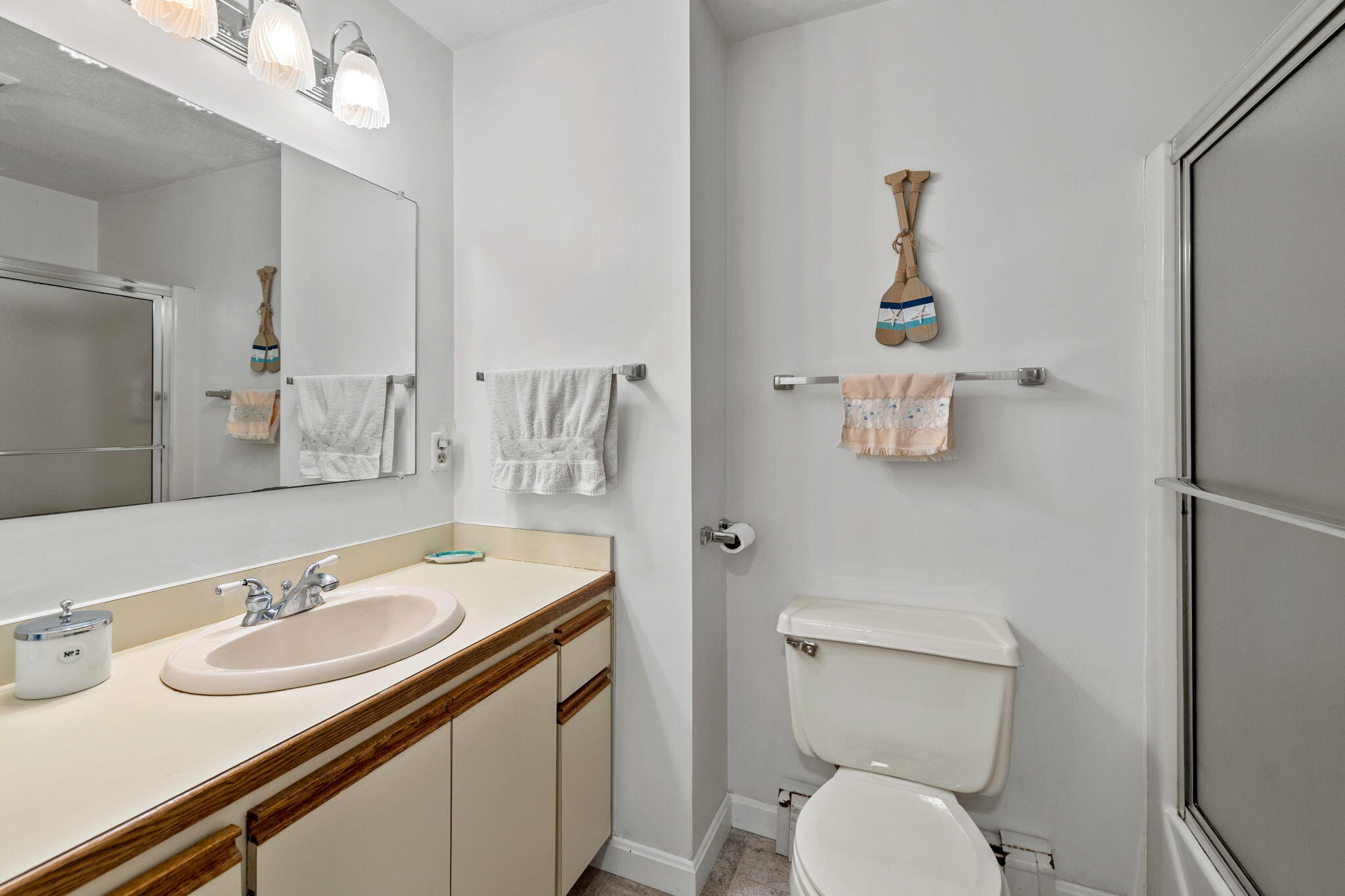 17 Woodcrest Lane Yarmouth MA 02673