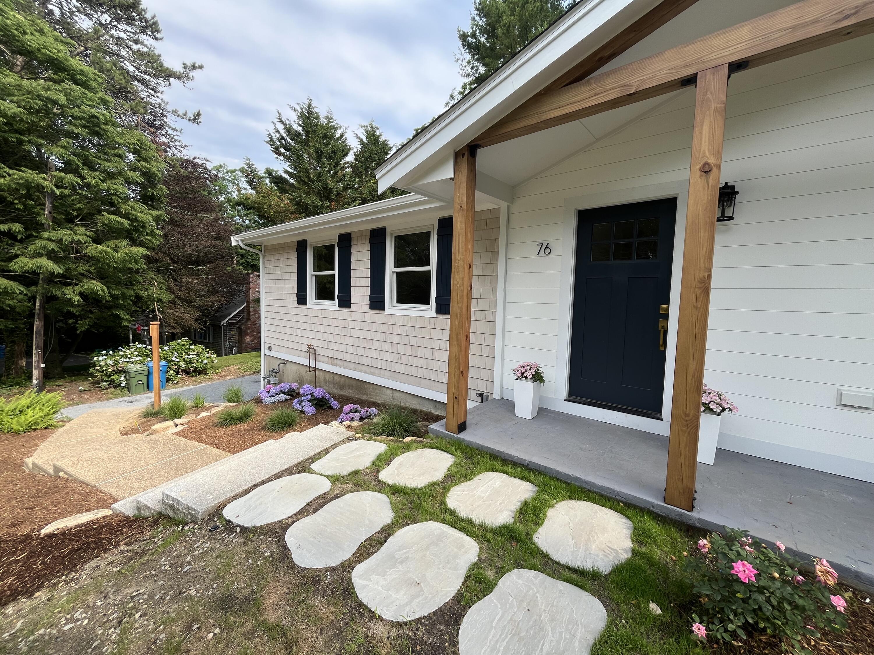 76 Sippewissett Road Falmouth MA 02540