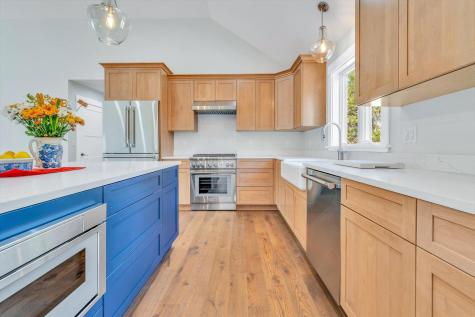 25 Percival Road Falmouth MA 02536