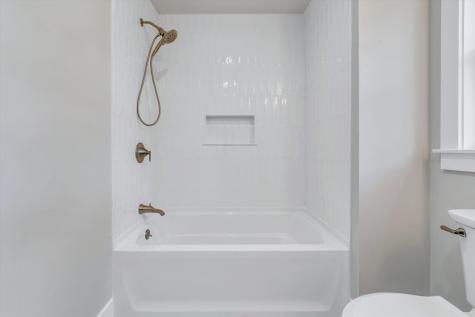 25 Percival Road Falmouth MA 02536