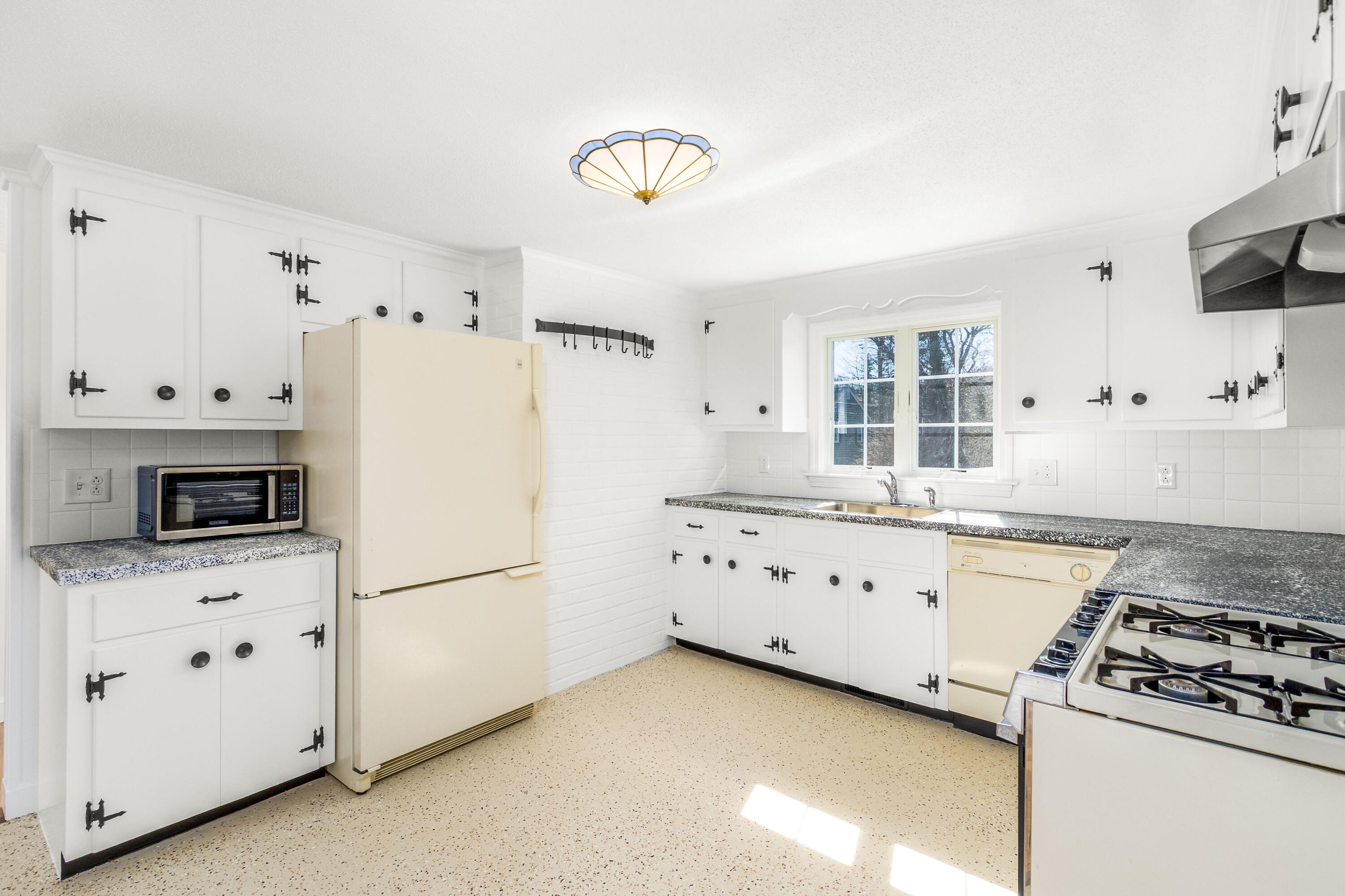 48 Early Redberry Lane Yarmouth MA 02675