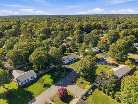 7 Spinning Brook Road South Yarmouth MA 02664