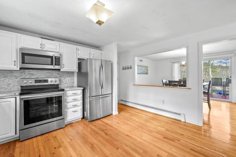 11 Elizabeth Lane Yarmouth MA 02673