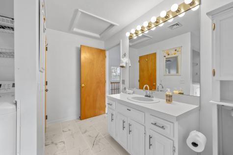 11 Elizabeth Lane Yarmouth MA 02673