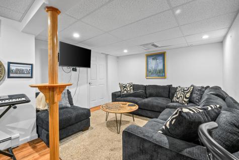 11 Elizabeth Lane Yarmouth MA 02673