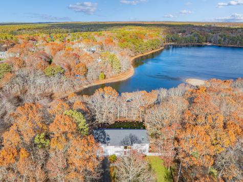 11 Elizabeth Lane Yarmouth MA 02673