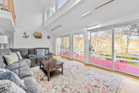 11 Elizabeth Lane Yarmouth MA 02673