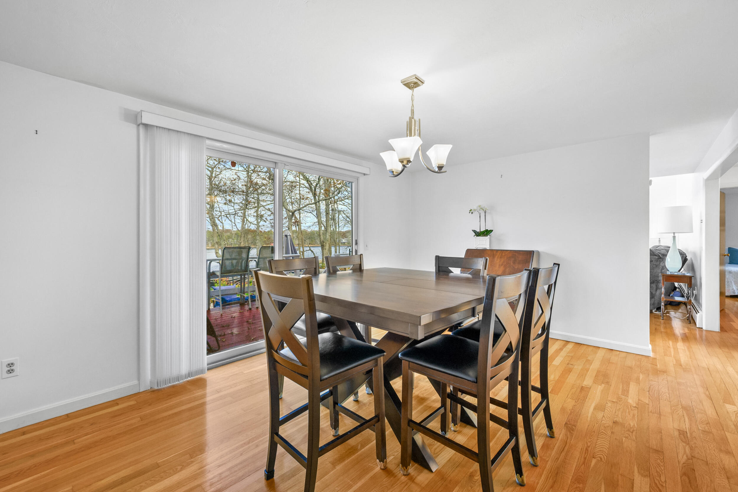 11 Elizabeth Lane West Yarmouth MA 02673