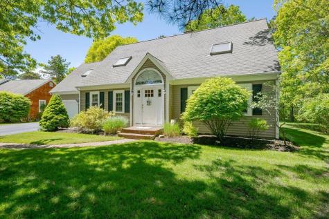 37 Square Rigger Lane Barnstable MA 02630